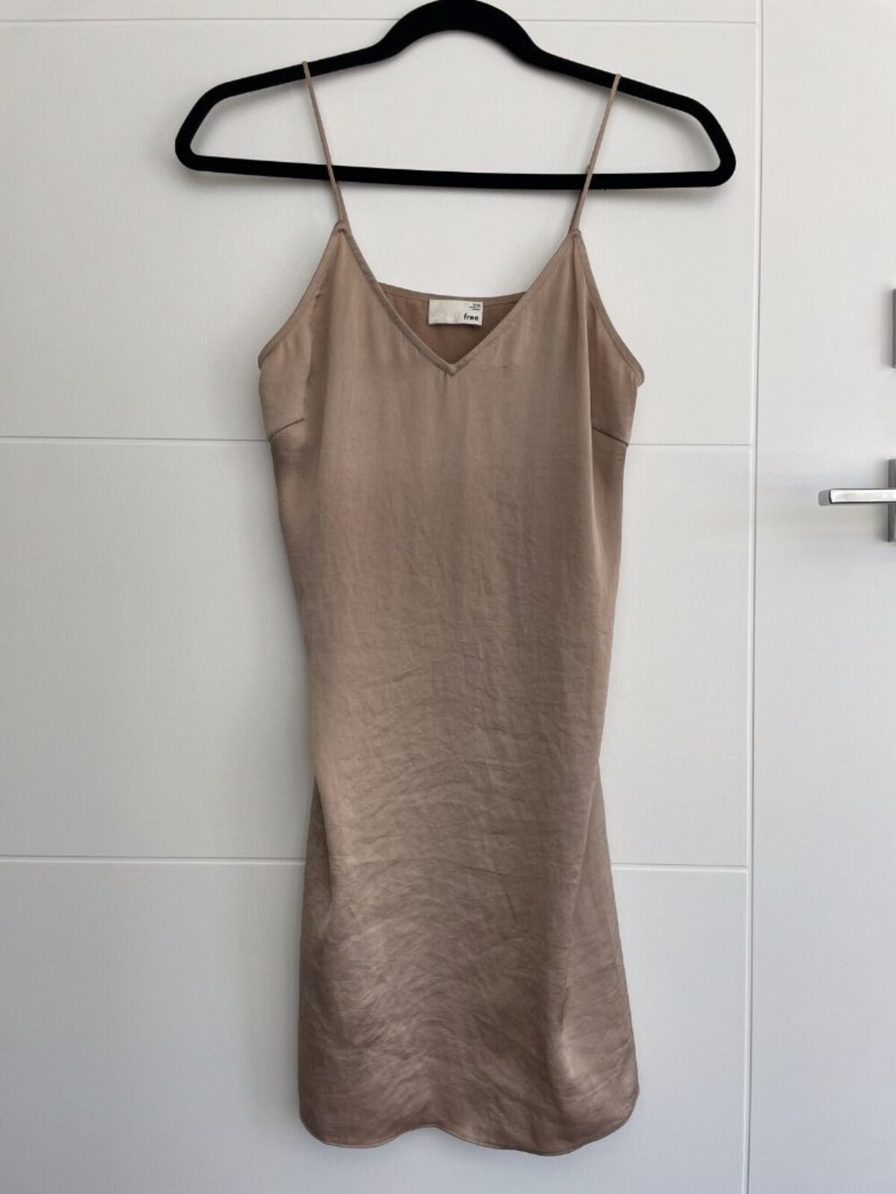 Aritzia Wilfred Free Only Slip Satin Mini Dress Taupe V-Neck — XXS